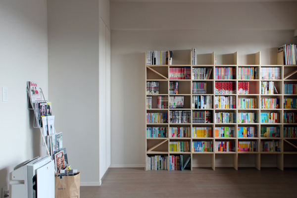 自宅にあるべき書斎と本棚の姿とは 素敵な本棚で豊かな生活を送る物語