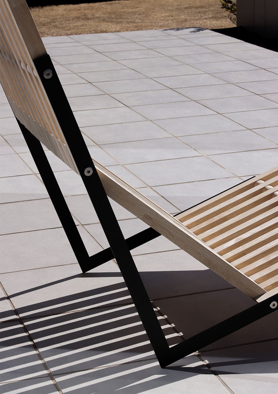 EXA シェーズロング 木製 椅子 アウトドアチェア 屋外チェア