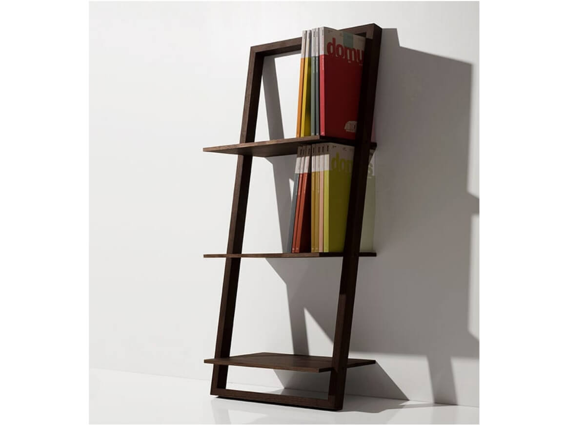 無垢材による収納ラック