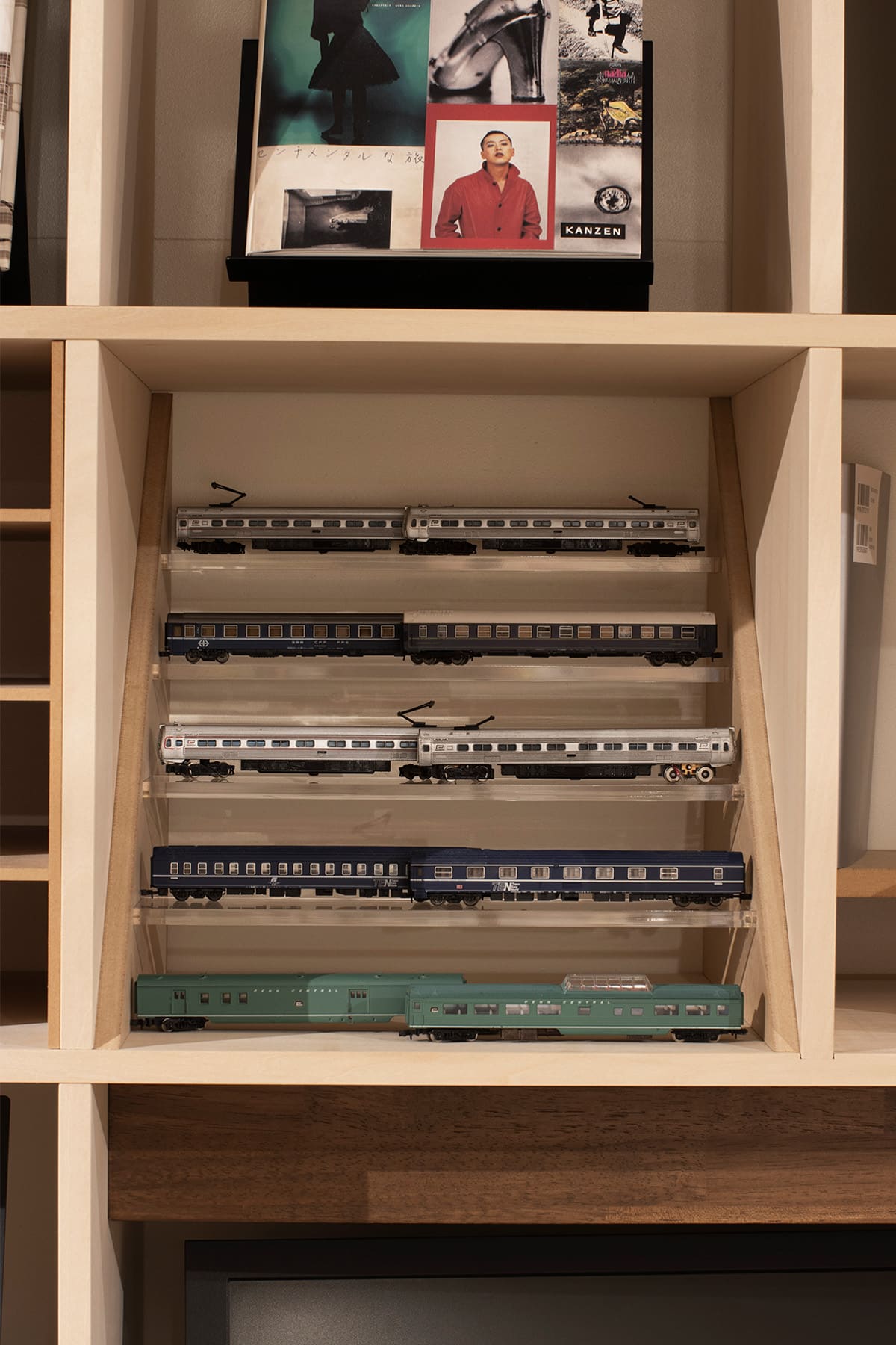 Shelf ディスプレイスタンド（本棚 奥行350mm専用）