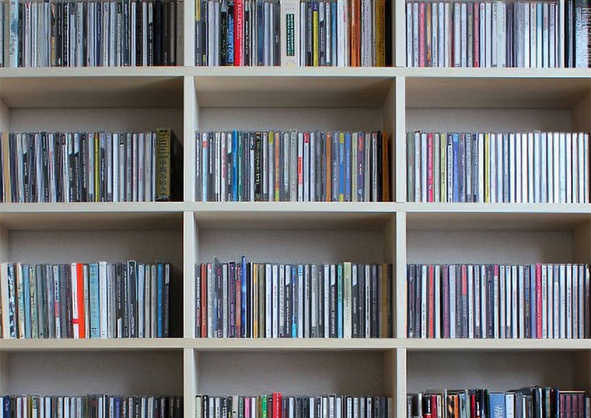 CDの収納にもピッタリ、DVDトールケースも