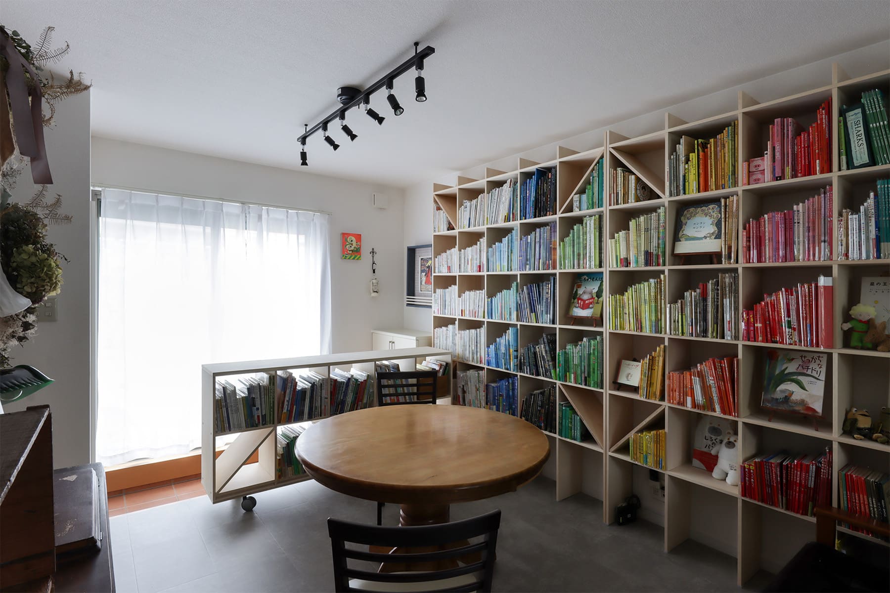 オープンラック 壁面本棚