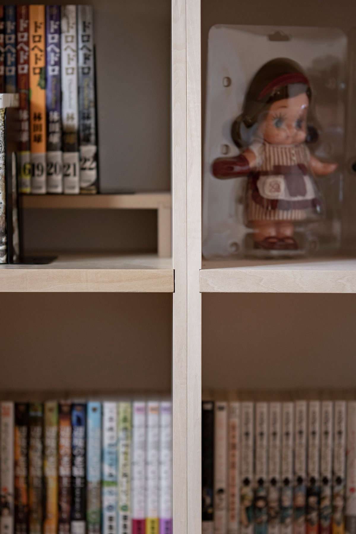 アニメーターの若いご夫婦の書斎に | デスク付き本棚 / Shelf (No.11) | マルゲリータ使用例 シンプル おしゃれ 部屋 インテリア レイアウト