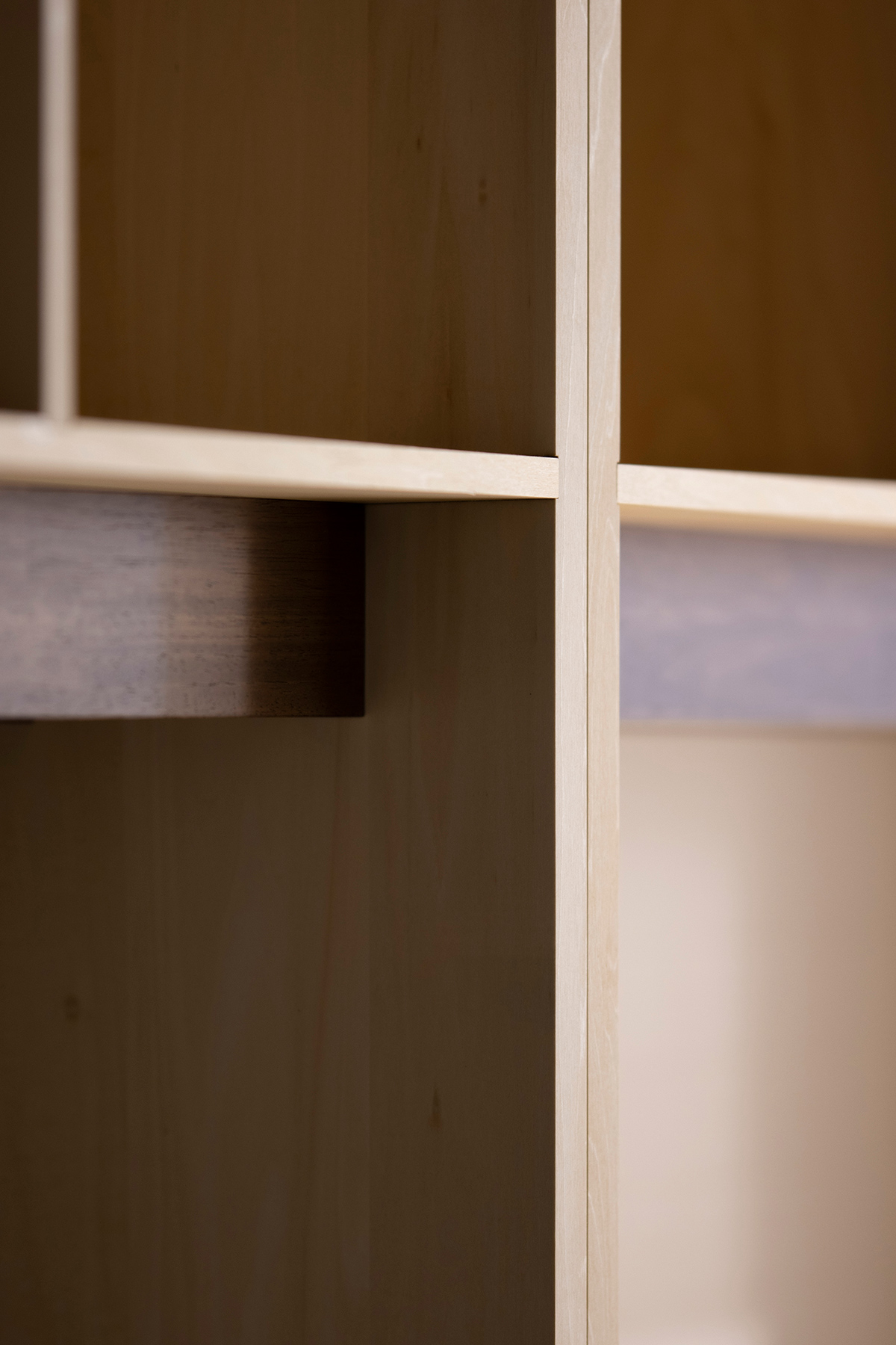 会議室の新しい形 | 開口部のある本棚 / Shelf (No.15) | マルゲリータ使用例 シンプル おしゃれ 部屋 インテリア レイアウト