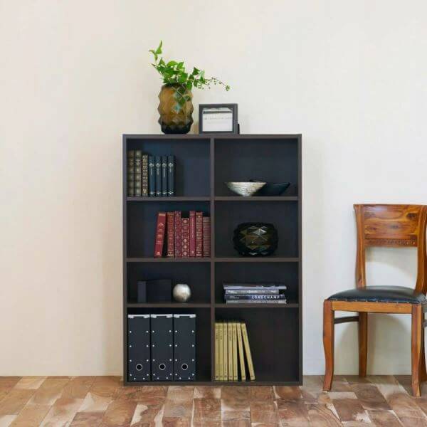 オフィスのおしゃれ本棚⑨ 中型サイズのオフィス棚 白井産業「重圧感のある本棚」