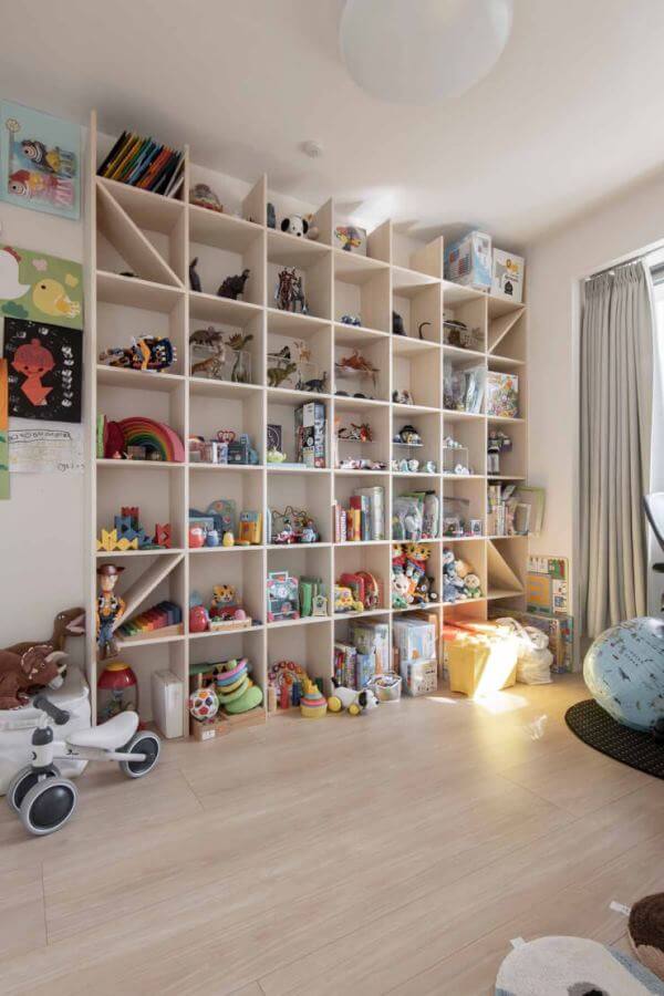 おもちゃの収納実例① マルゲリータ Shelf（シェルフ） 壁一面の本棚 奥行250mm