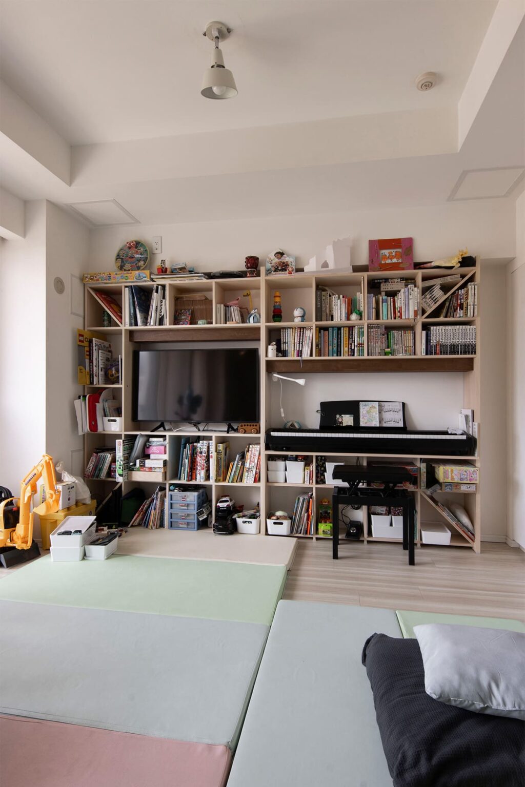 テレビ台と壁面収納を兼ねるおすすめ商品と収納の実例をご紹介!