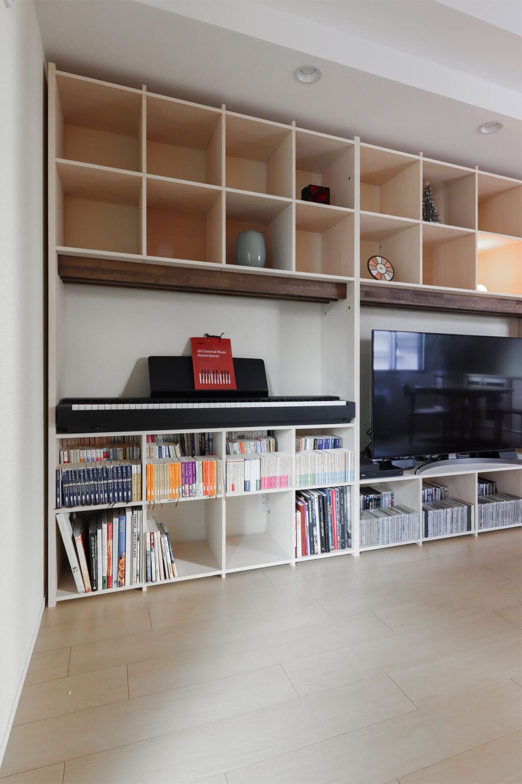 テレビ台と壁面収納を兼ねるおすすめ商品と収納の実例をご紹介!