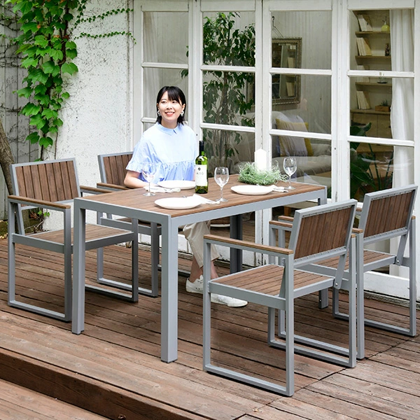 雨に強い庭用テーブル③ 山善 ガーデンテーブル 木目調