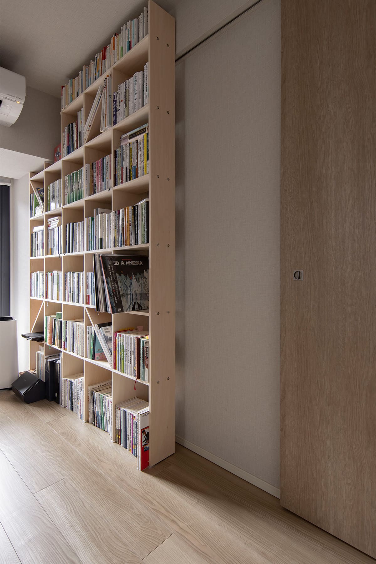 書斎の本棚 - Shelf 壁一面の本棚 奥行250mm - マルゲリータお客様事例