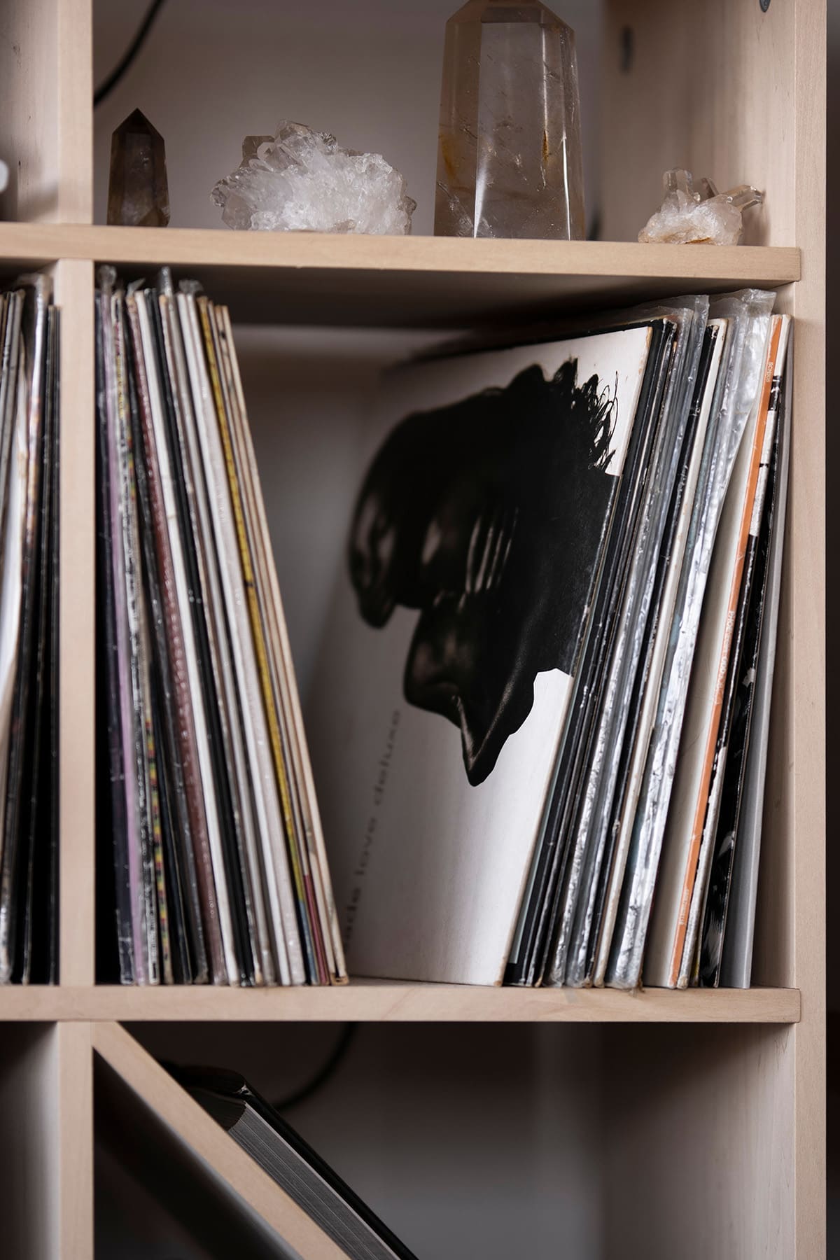 【File 723】リビングのレコード棚 - Shelf ロータイプ本棚 - マルゲリータお客様事例