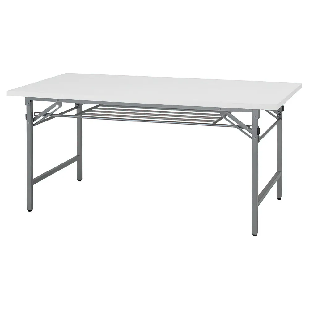 普段は床面を広々と使い、会議をするときだけテーブルを設置