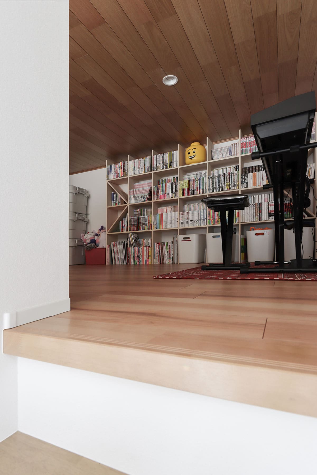 【File 935】- Shelf 壁一面の本棚 奥行250mm - マルゲリータお客様事例