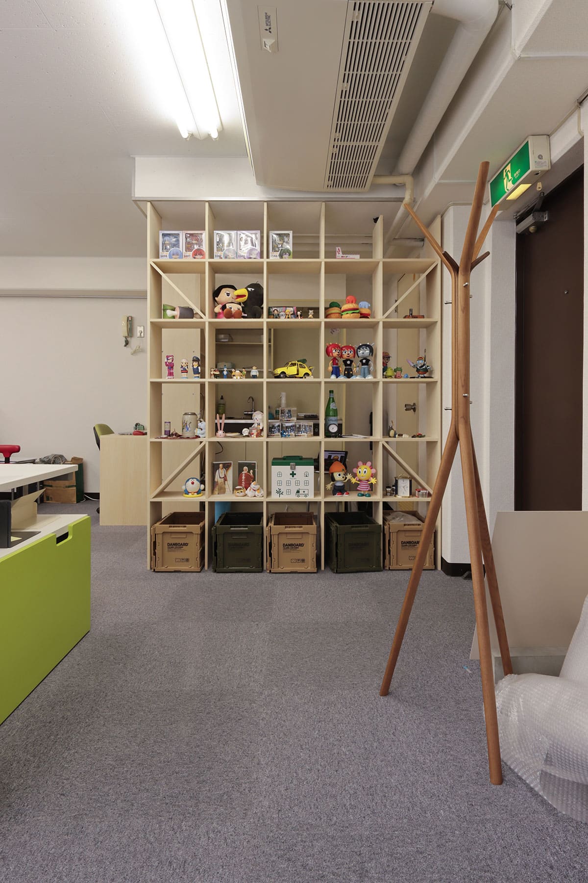 江戸川英語研究所 - Shelf 壁一面の本棚 奥行350mm/Shelf カウンター付き本棚 - マルゲリータお客様の声