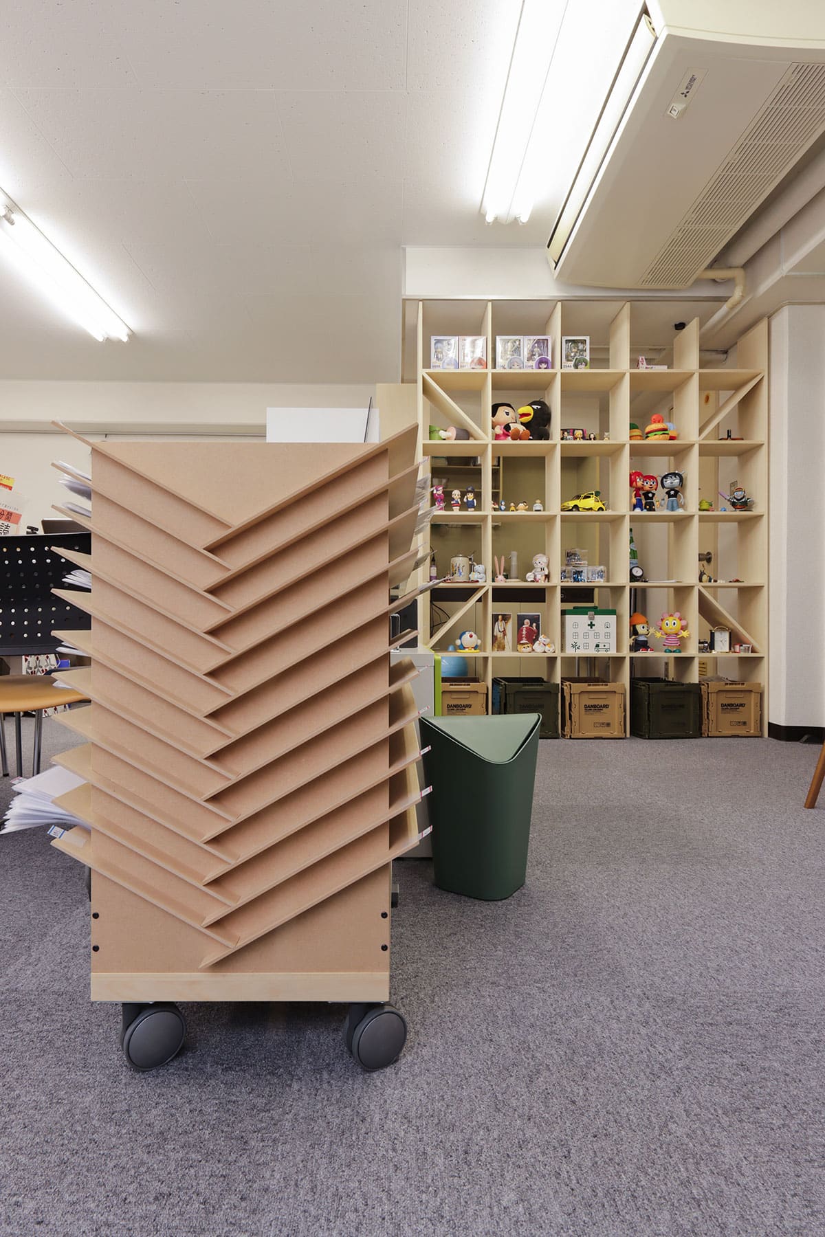 江戸川英語研究所 - Shelf 壁一面の本棚 奥行350mm/Shelf カウンター付き本棚 - マルゲリータお客様の声