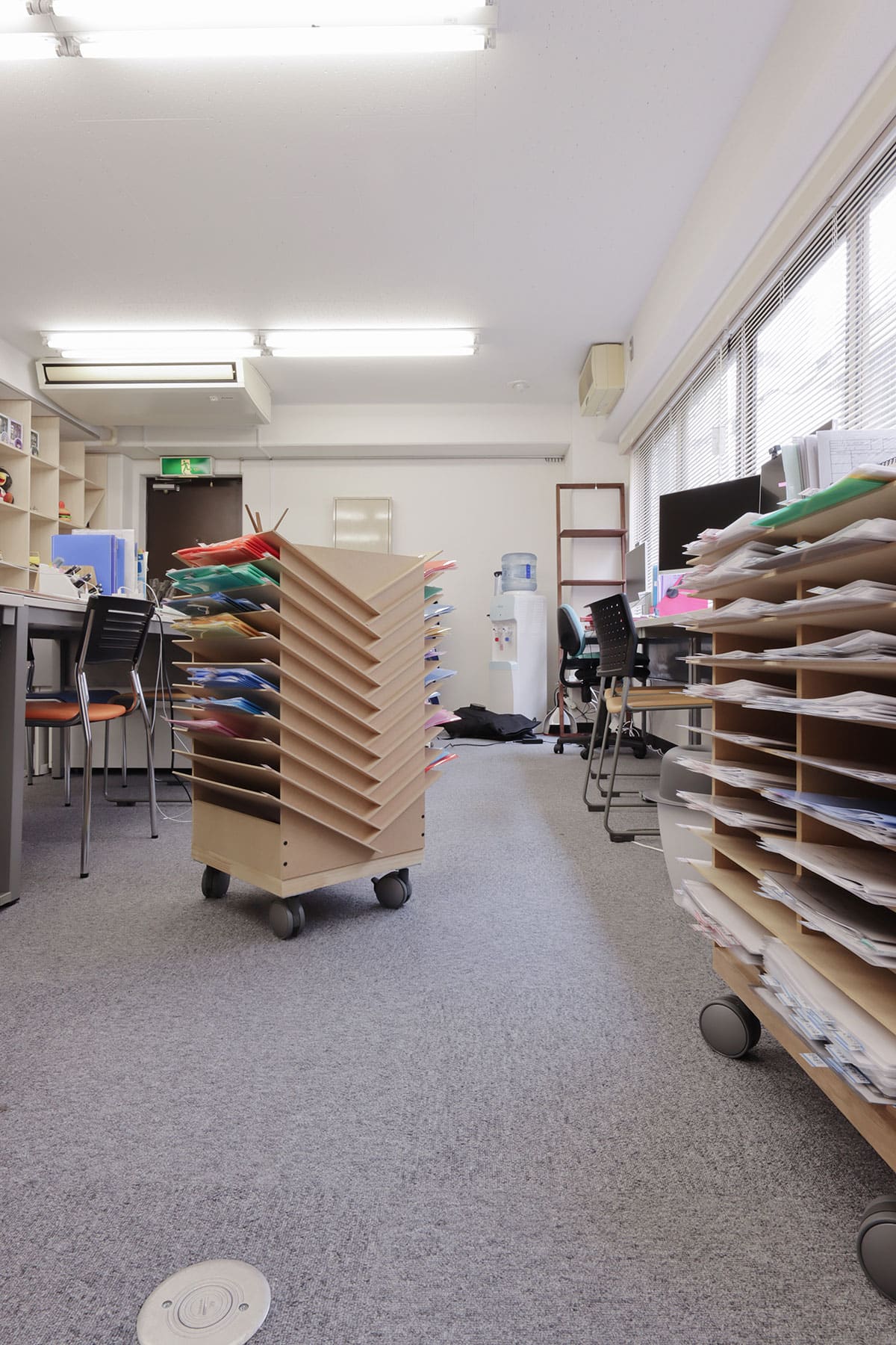 江戸川英語研究所 - Shelf 壁一面の本棚 奥行350mm/Shelf カウンター付き本棚 - マルゲリータお客様の声
