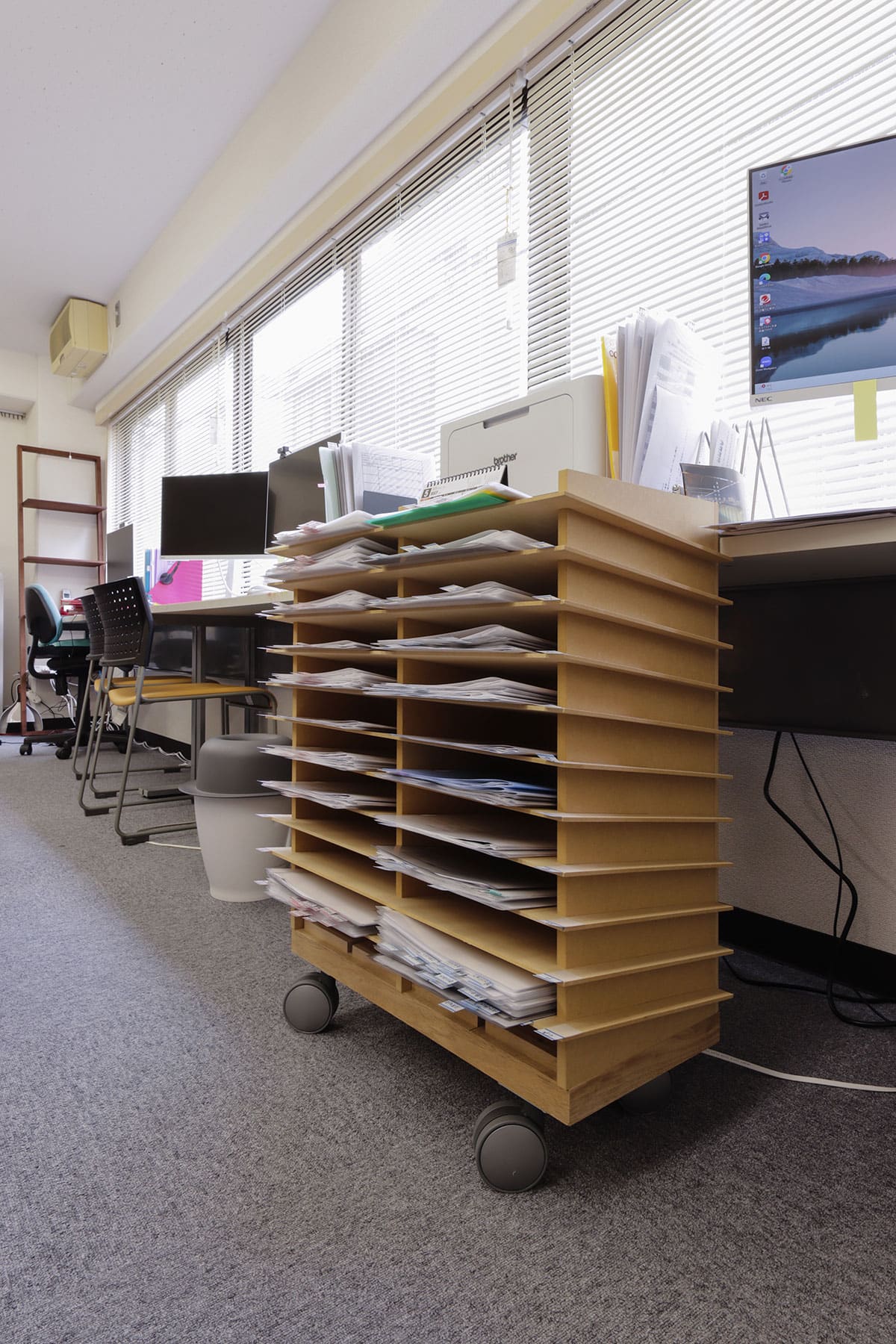 江戸川英語研究所 - Shelf 壁一面の本棚 奥行350mm/Shelf カウンター付き本棚 - マルゲリータお客様の声
