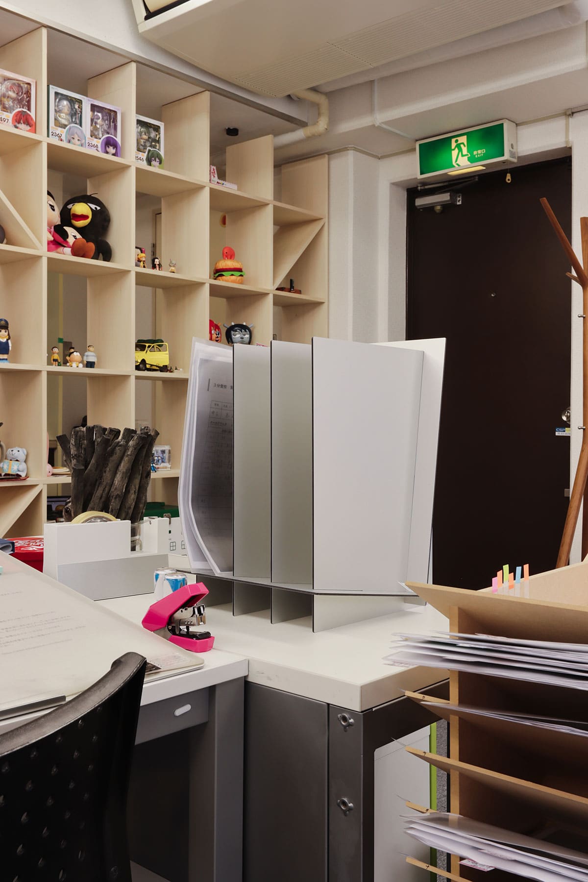 江戸川英語研究所 - Shelf 壁一面の本棚 奥行350mm/Shelf カウンター付き本棚 - マルゲリータお客様の声