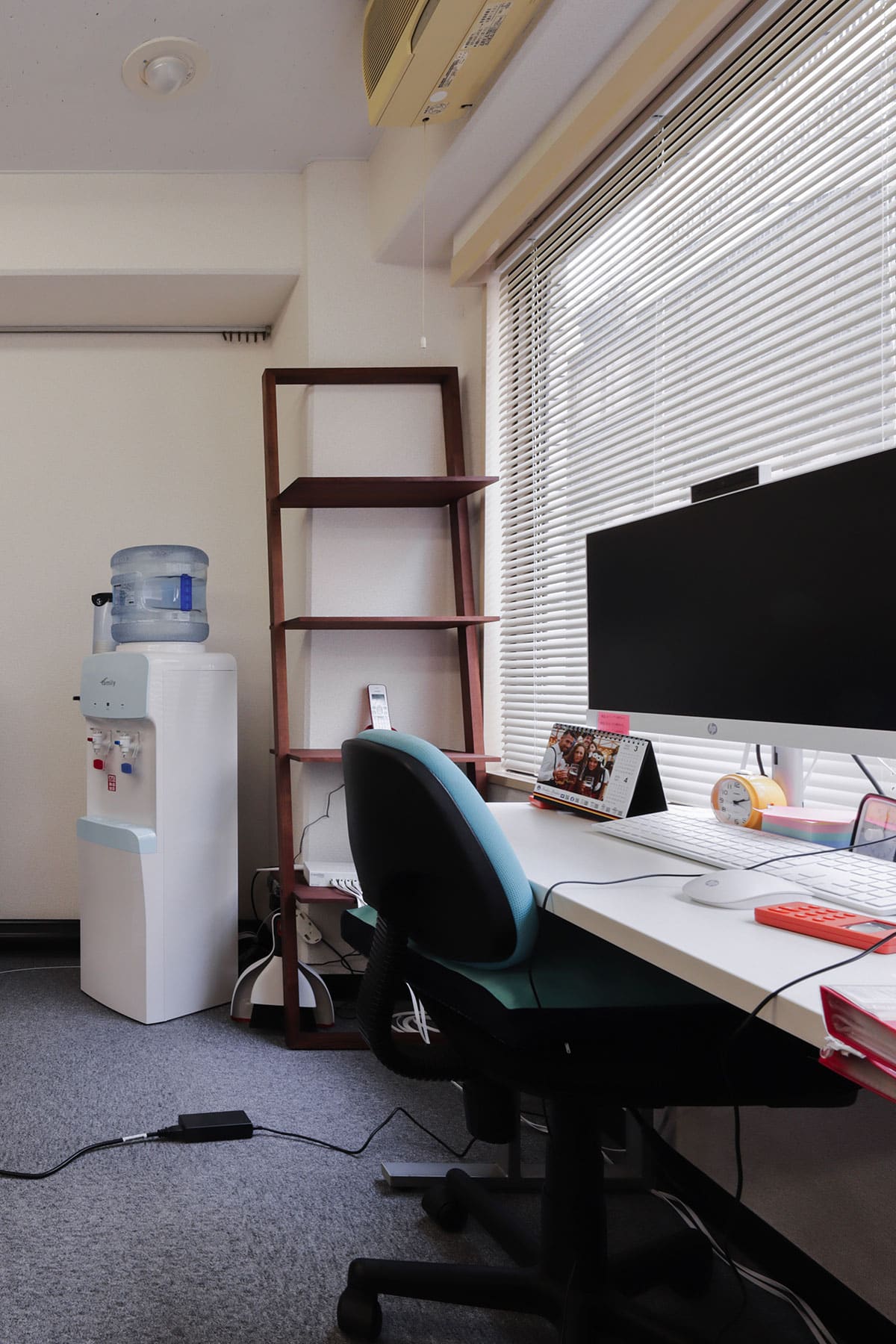 江戸川英語研究所 - Shelf 壁一面の本棚 奥行350mm/Shelf カウンター付き本棚 - マルゲリータお客様の声
