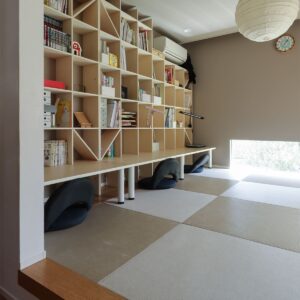 3人兄弟のお子様の勉強部屋 - Shelf カウンター付き本棚 - マルゲリータお客様事例