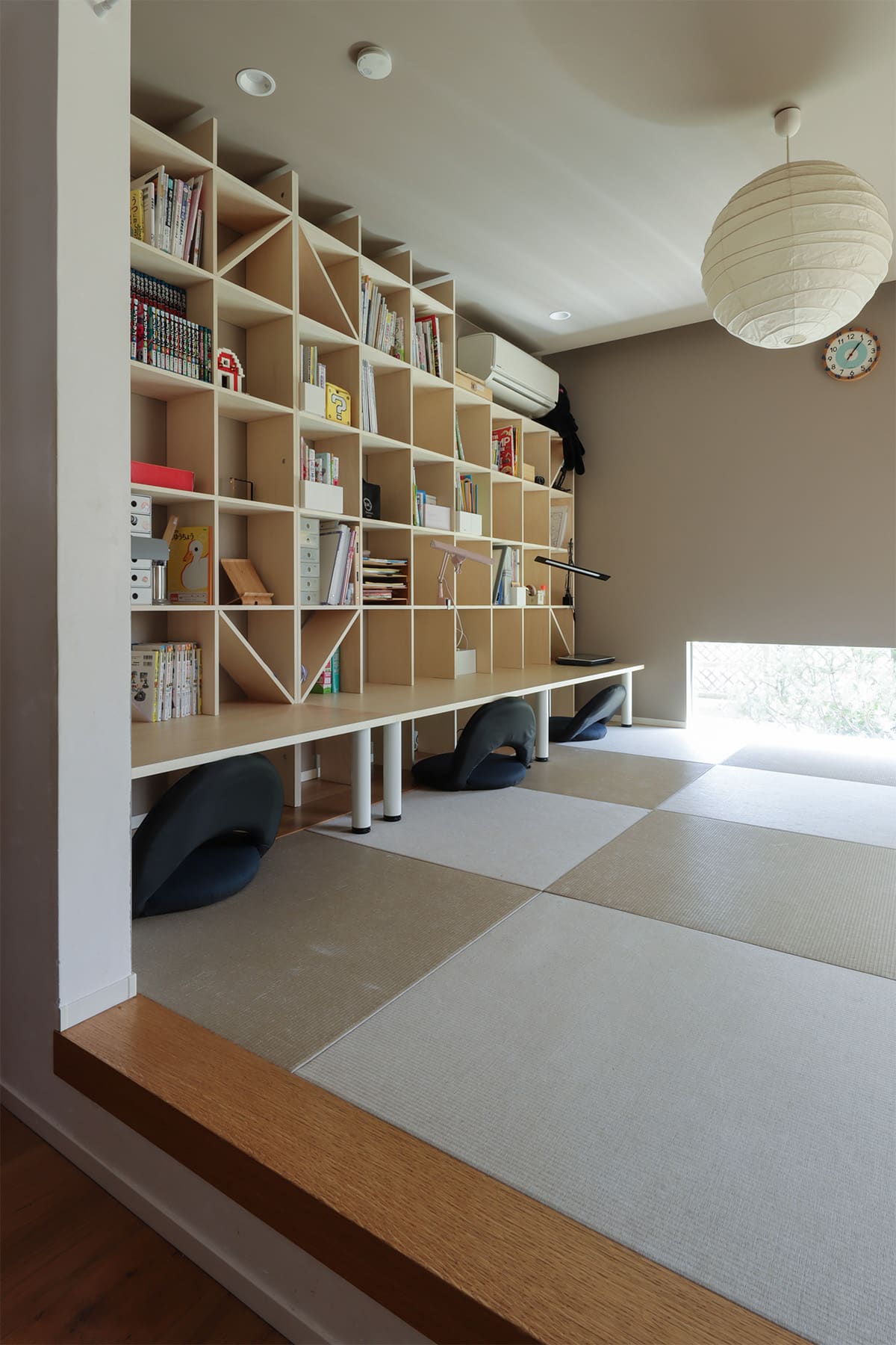 3人兄弟のお子様の勉強部屋 - Shelf カウンター付き本棚 - マルゲリータお客様事例