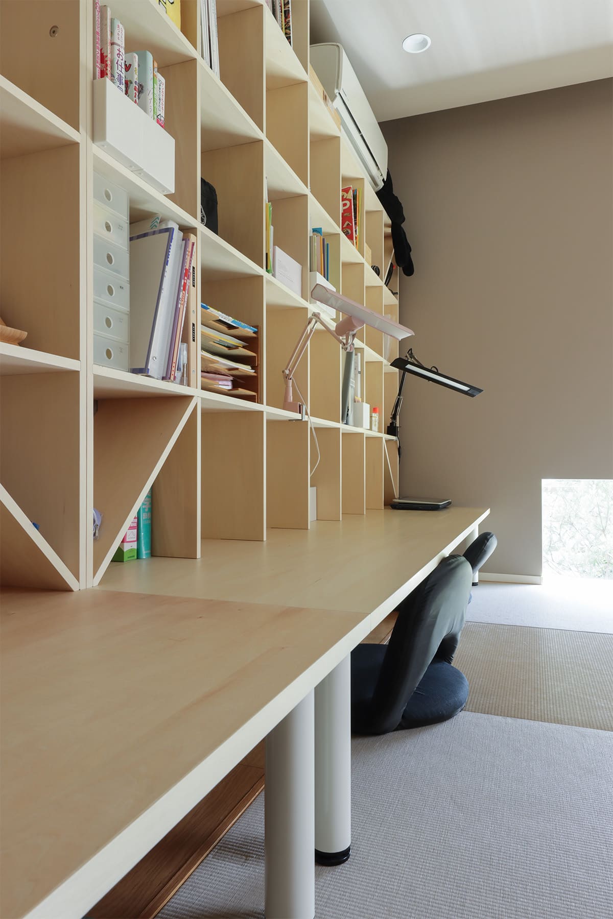 3人兄弟のお子様の勉強部屋 - Shelf カウンター付き本棚 - マルゲリータお客様事例