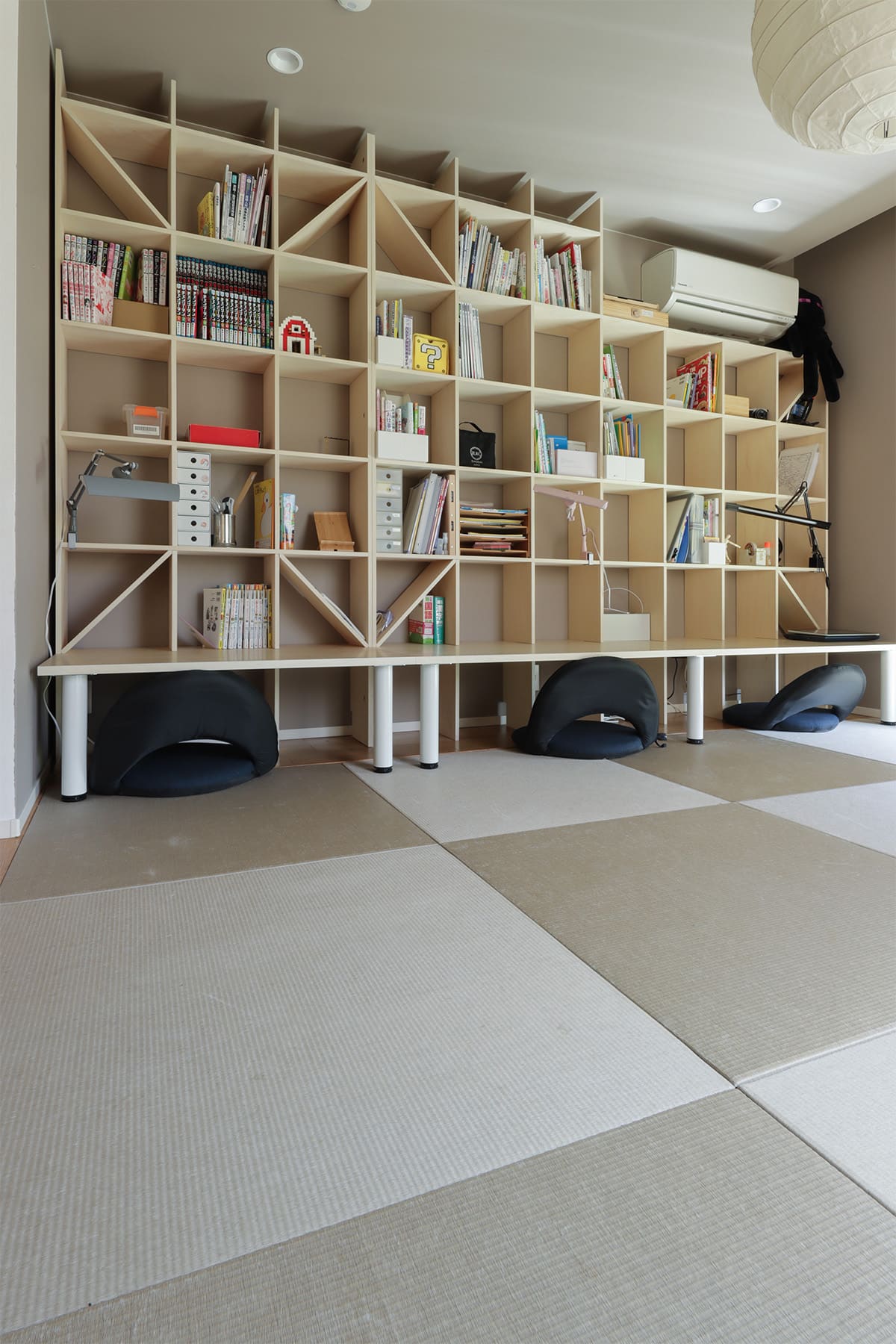 3人兄弟のお子様の勉強部屋 - Shelf カウンター付き本棚 - マルゲリータお客様事例