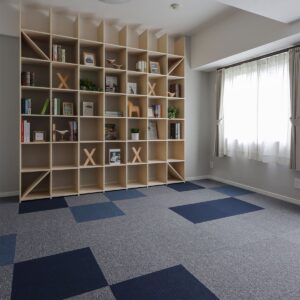 新松戸のマンションリフォーム - Shelf 壁一面の本棚 奥行350 - マルゲリータお客様事例