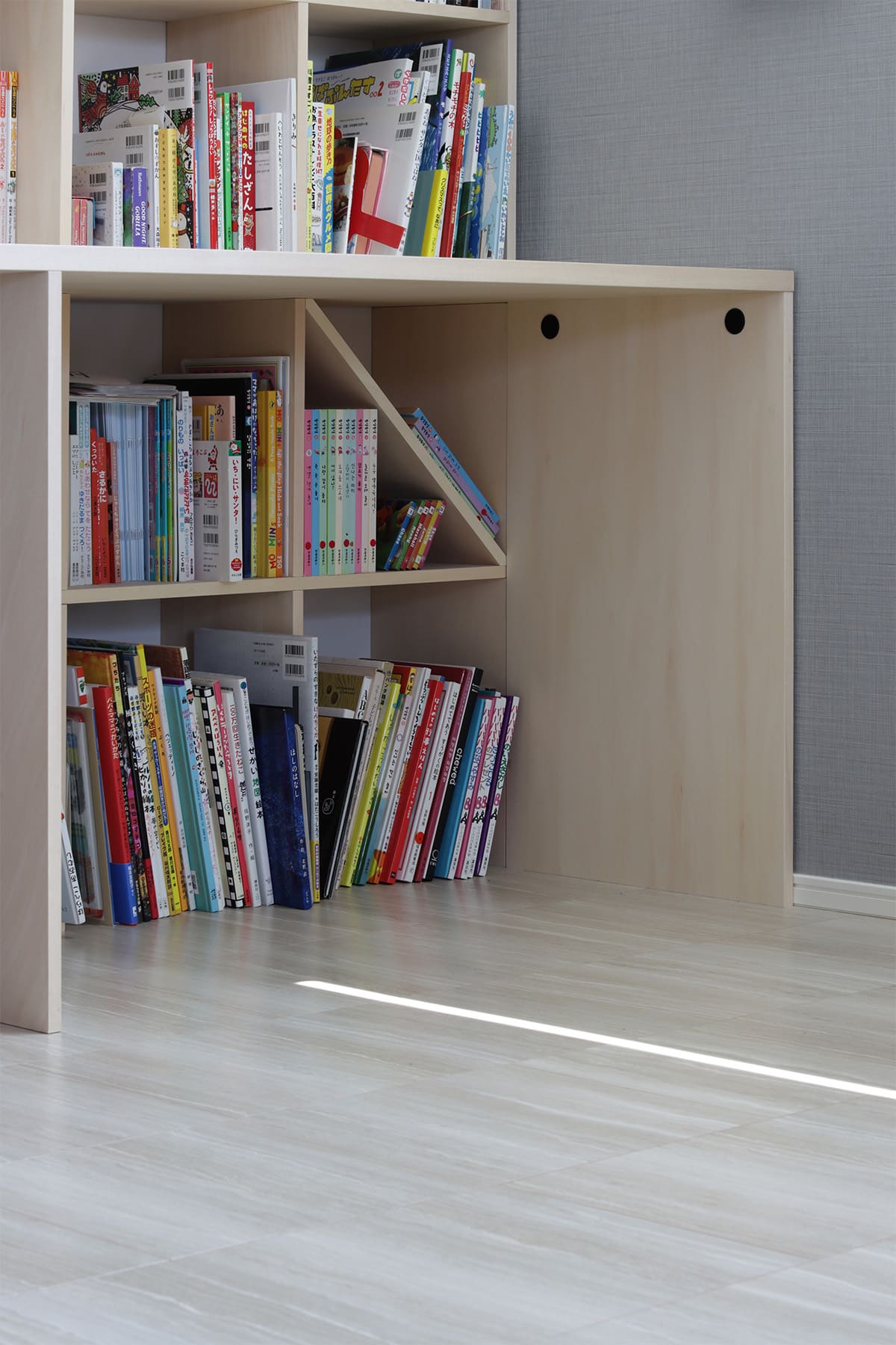 リビング脇の書斎スペース - Shelf カウンター付き本棚 - マルゲリータお客様事例