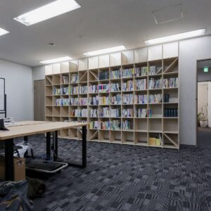 オフィスの収納棚 - Shelf 壁一面の本棚 奥行350mm - マルゲリータお客様事例