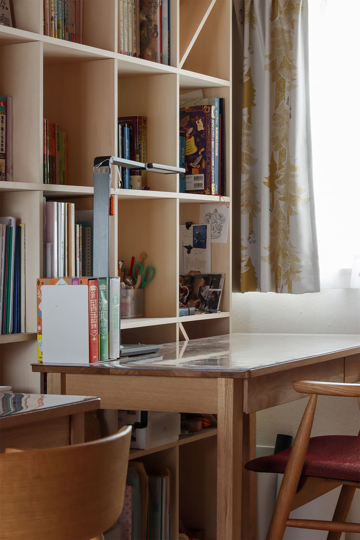 子ども部屋の本棚 - Shelf 壁一面の本棚 奥行250 - マルゲリータお客様事例