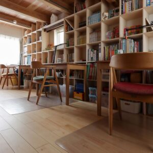 子ども部屋の本棚 - Shelf 壁一面の本棚 奥行250 - マルゲリータお客様事例