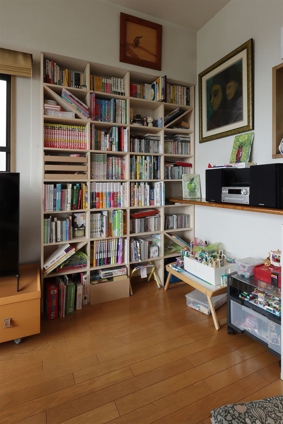 リビングの本棚 - Shelf 壁一面のA5本棚 奥行180mm - マルゲリータお客様事例