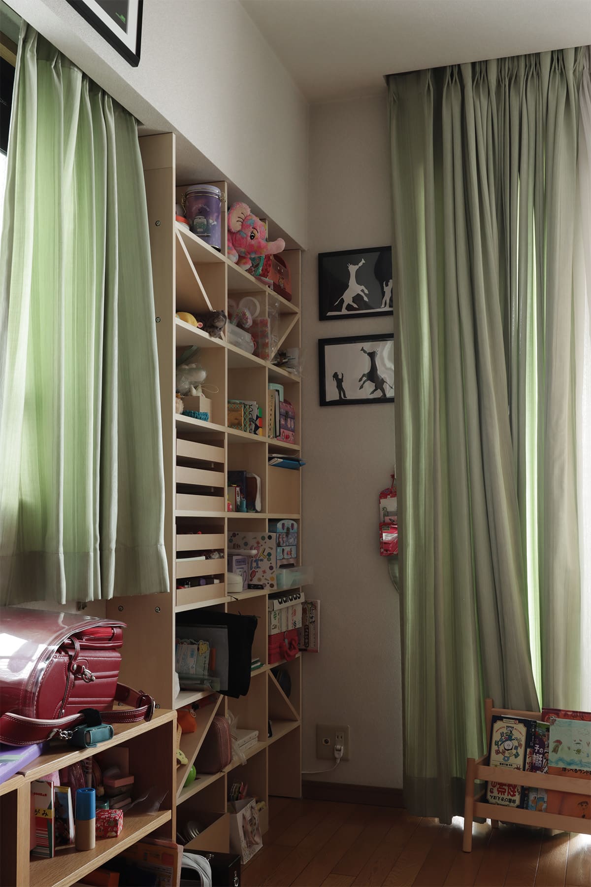 子供部屋の本棚 - Shelf 壁一面の本棚 奥行250mm - マルゲリータお客様事例