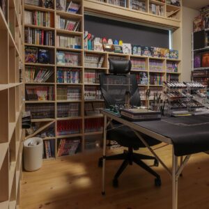 クリエイティブな漫画部屋 - Shelf 壁一面のコミック本棚 奥行180mm - マルゲリータお客様事例