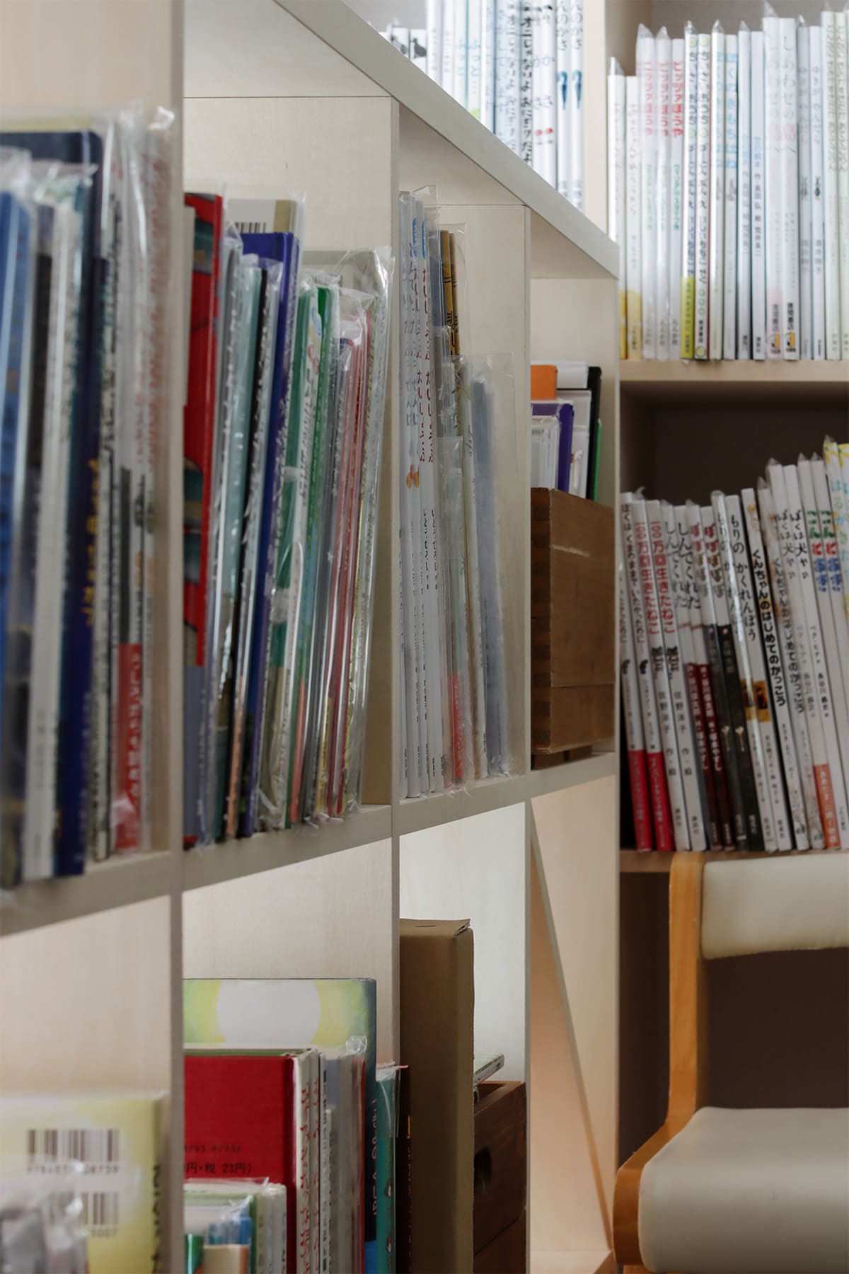 絵本の収納 - Shelf 壁一面の本棚 奥行250mm - マルゲリータお客様の声