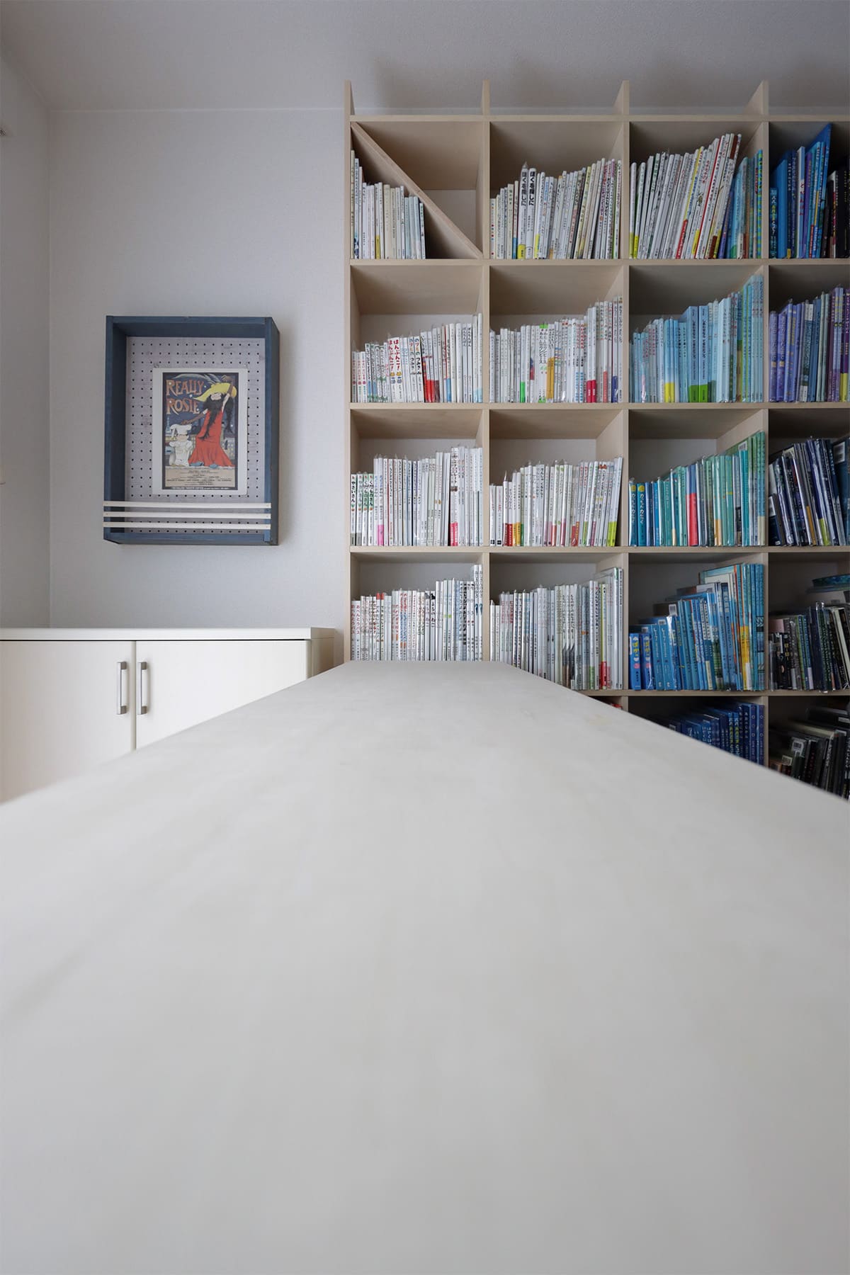 絵本の収納 - Shelf 壁一面の本棚 奥行250mm - マルゲリータお客様の声