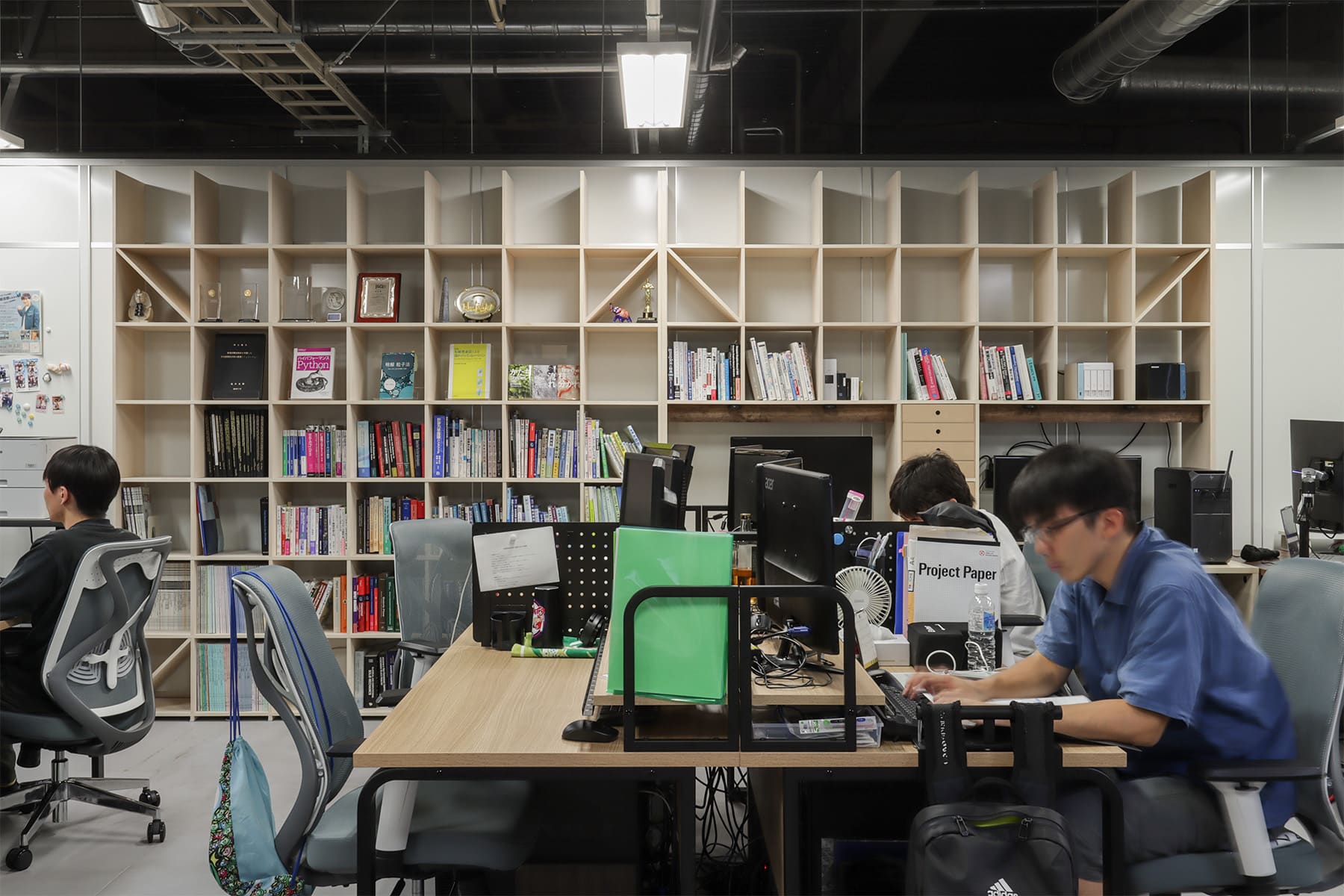 九州大学大学院工学府土木工学専攻 災害数理研究室 - Shelf 壁一面の本棚 - マルゲリータお客様事例