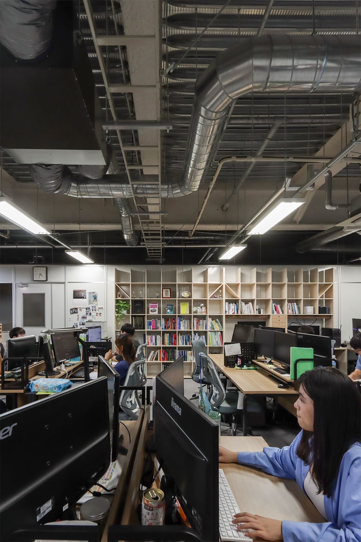 九州大学大学院工学府土木工学専攻 災害数理研究室 - Shelf 壁一面の本棚 - マルゲリータお客様事例