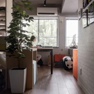 オフィス家具を使わずに、自然でおしゃれな仕事場にしたい方への事例をご紹介
