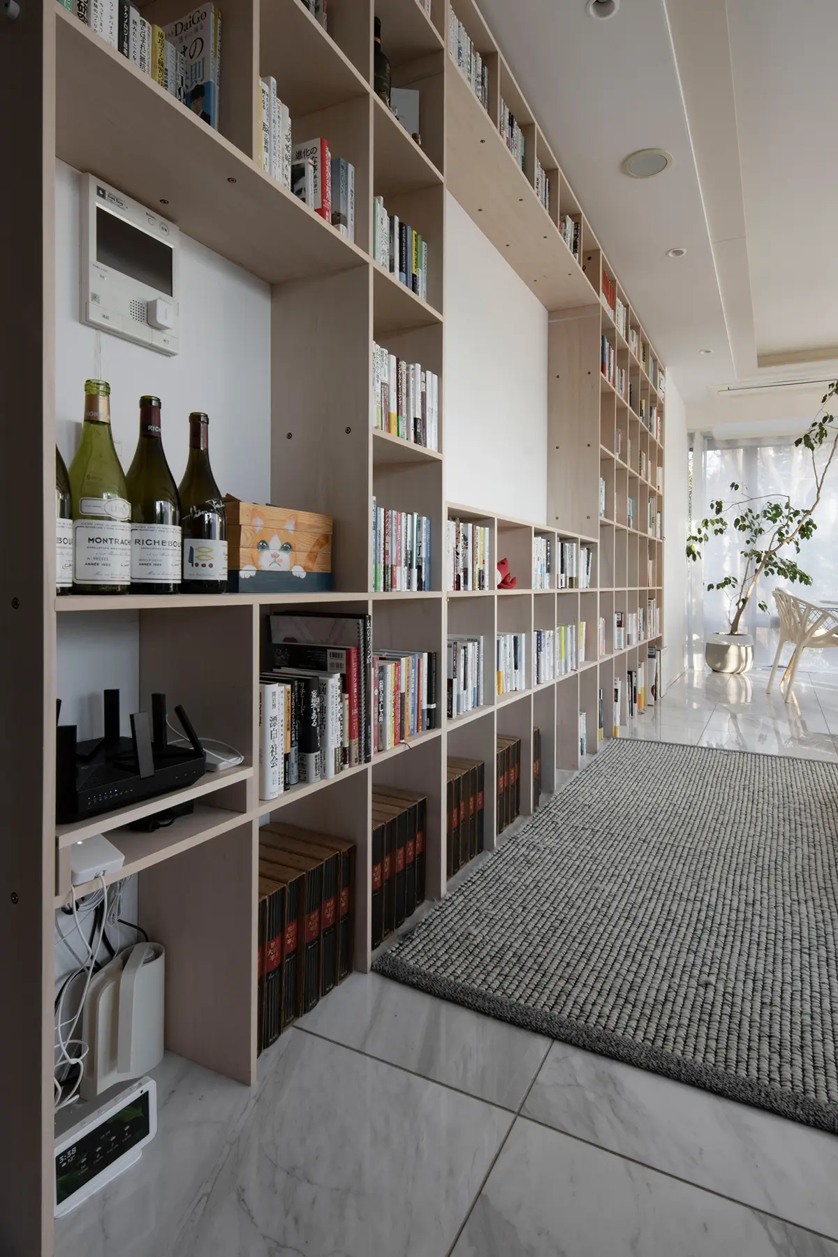 本をおしゃれに見せる収納本棚 大容量・ディスプレイ型など実例をご紹介