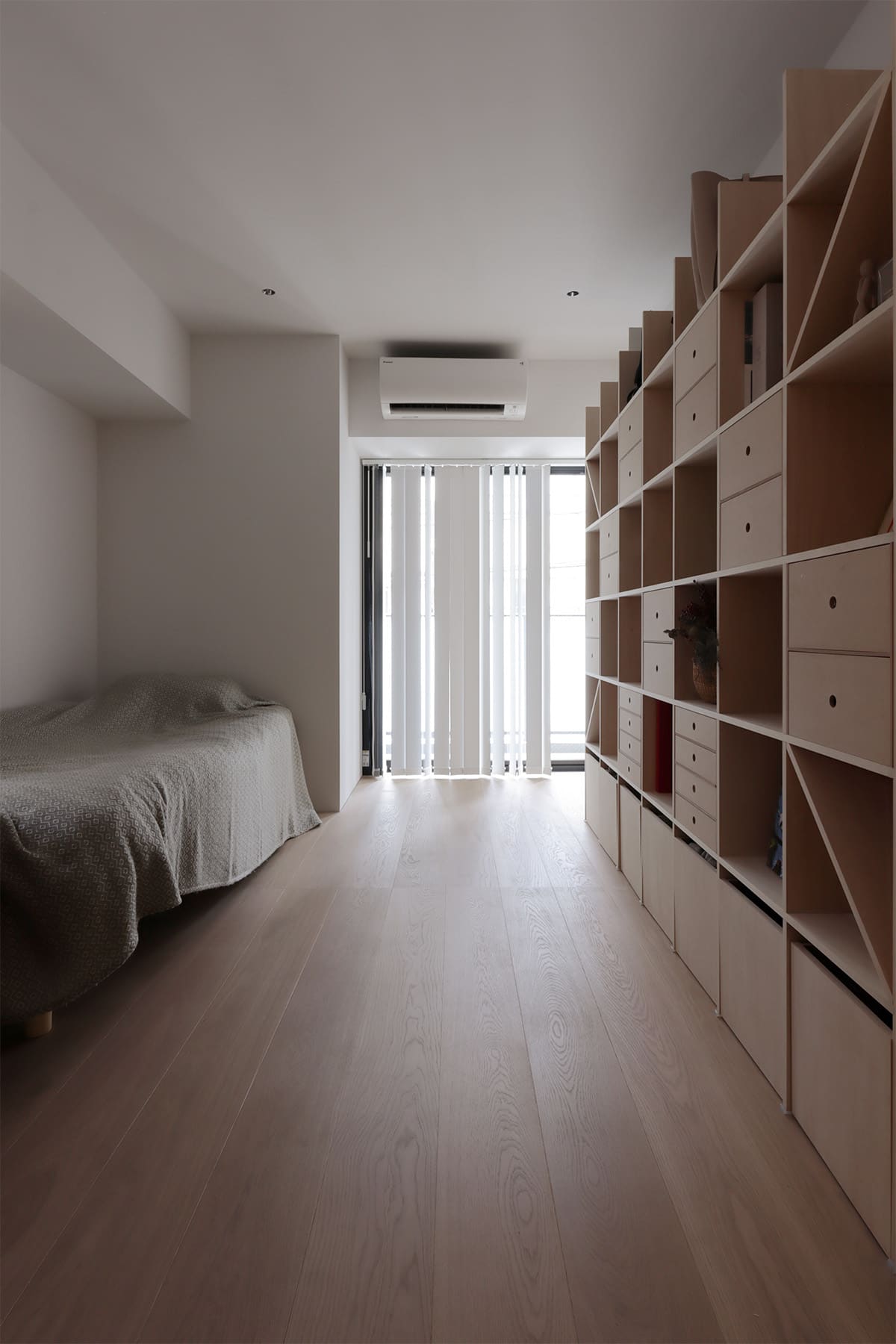 狭い部屋のレイアウトとは? リビング・寝室・書斎の実例をご紹介