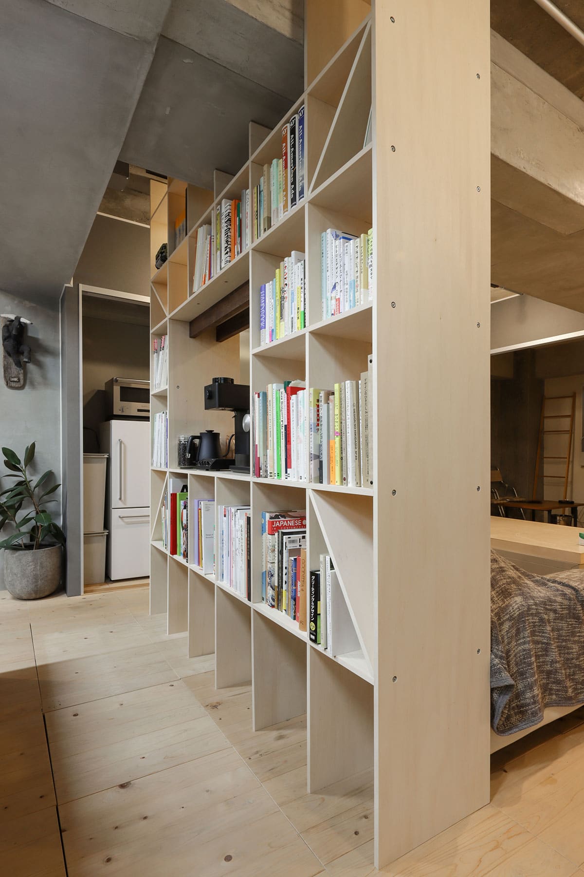「株式会社おおかみときつつき」様のオフィス - Shelf 開口部のある本棚 - マルゲリータお客様事例