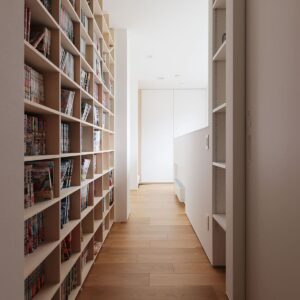 廊下あるコープのコミック本棚 - Shelf 壁一面の本棚 奥行350mm - マルゲリータお客様事例