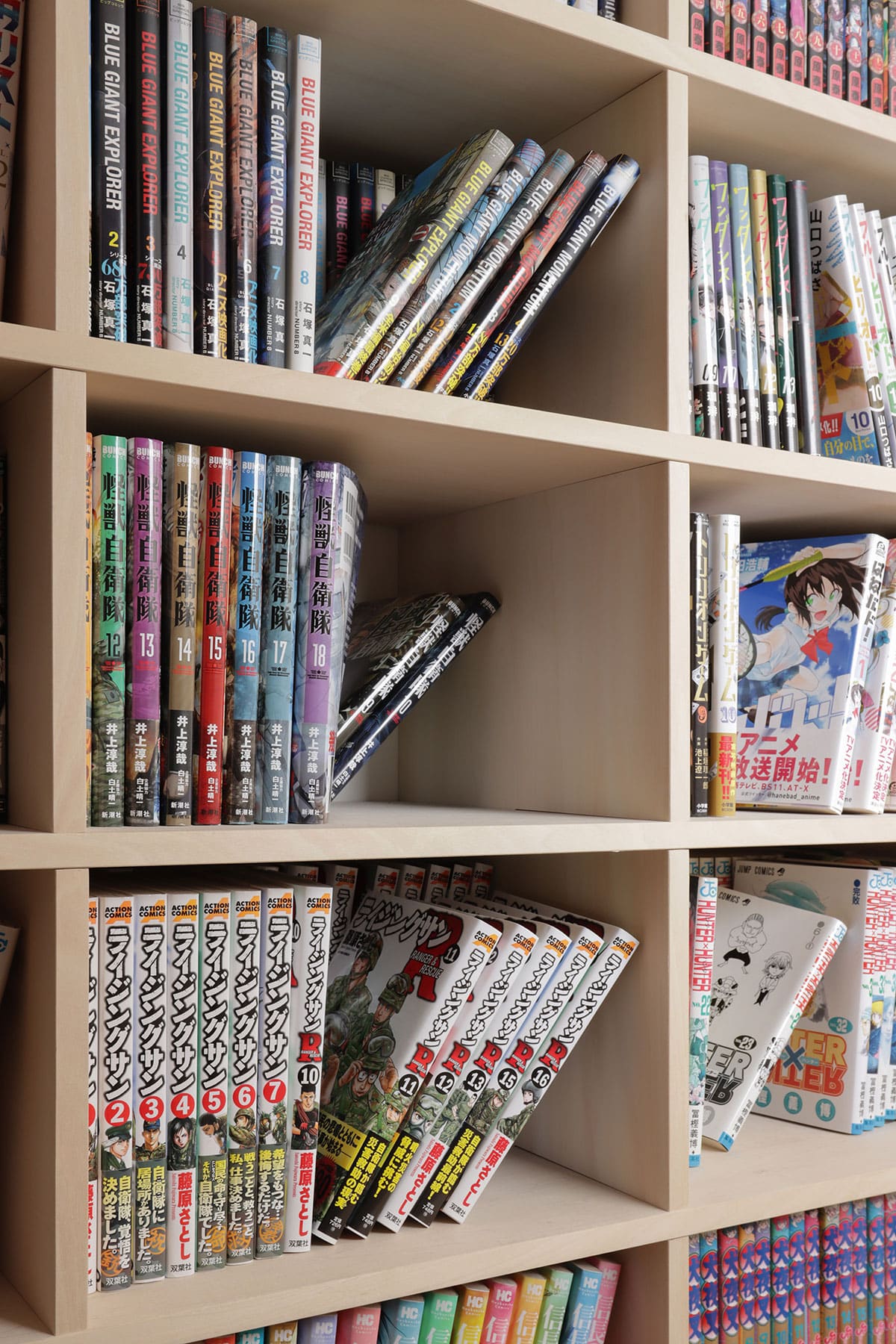 廊下あるコープのコミック本棚 - Shelf 壁一面の本棚 奥行350mm - マルゲリータお客様事例