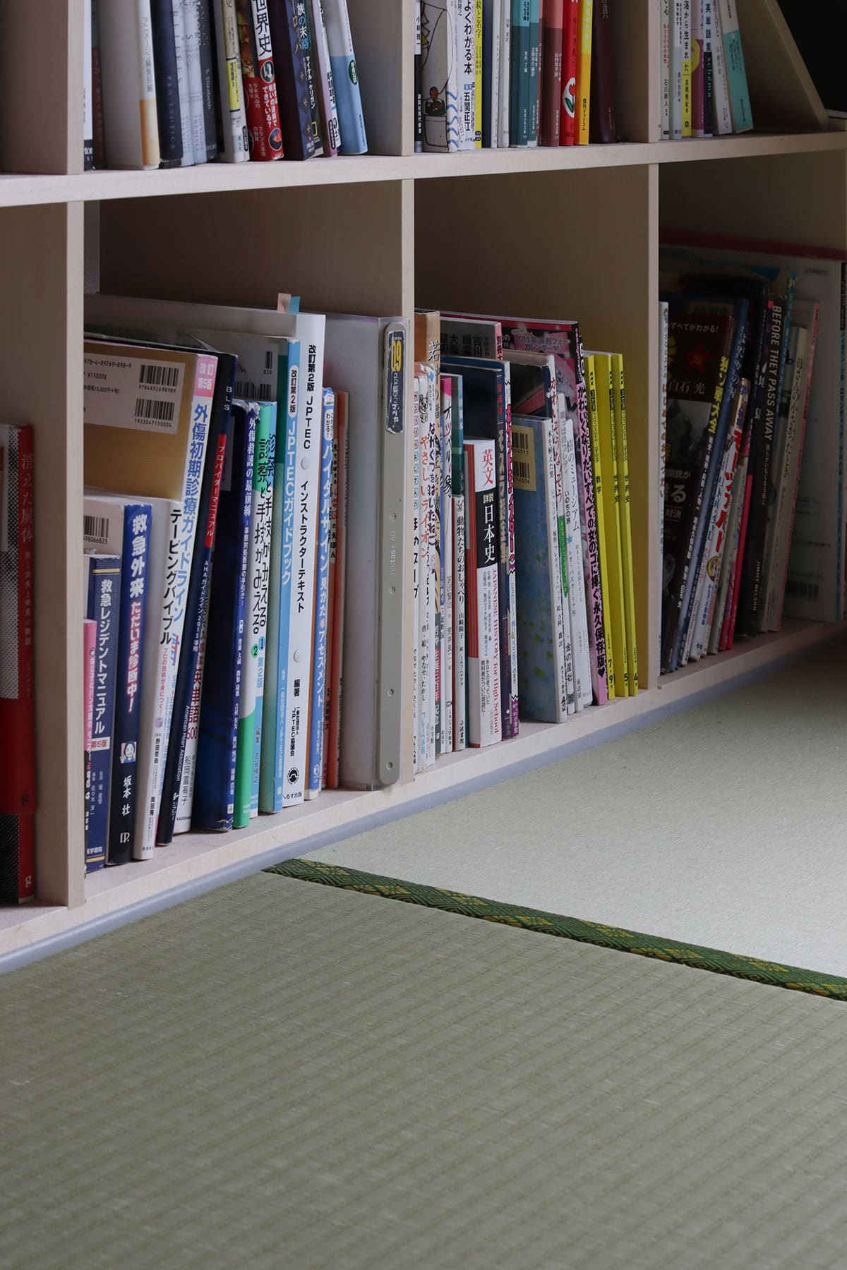 和室の本棚 - Shelf 壁一面の本棚 奥行250mm - マルゲリータお客様事例