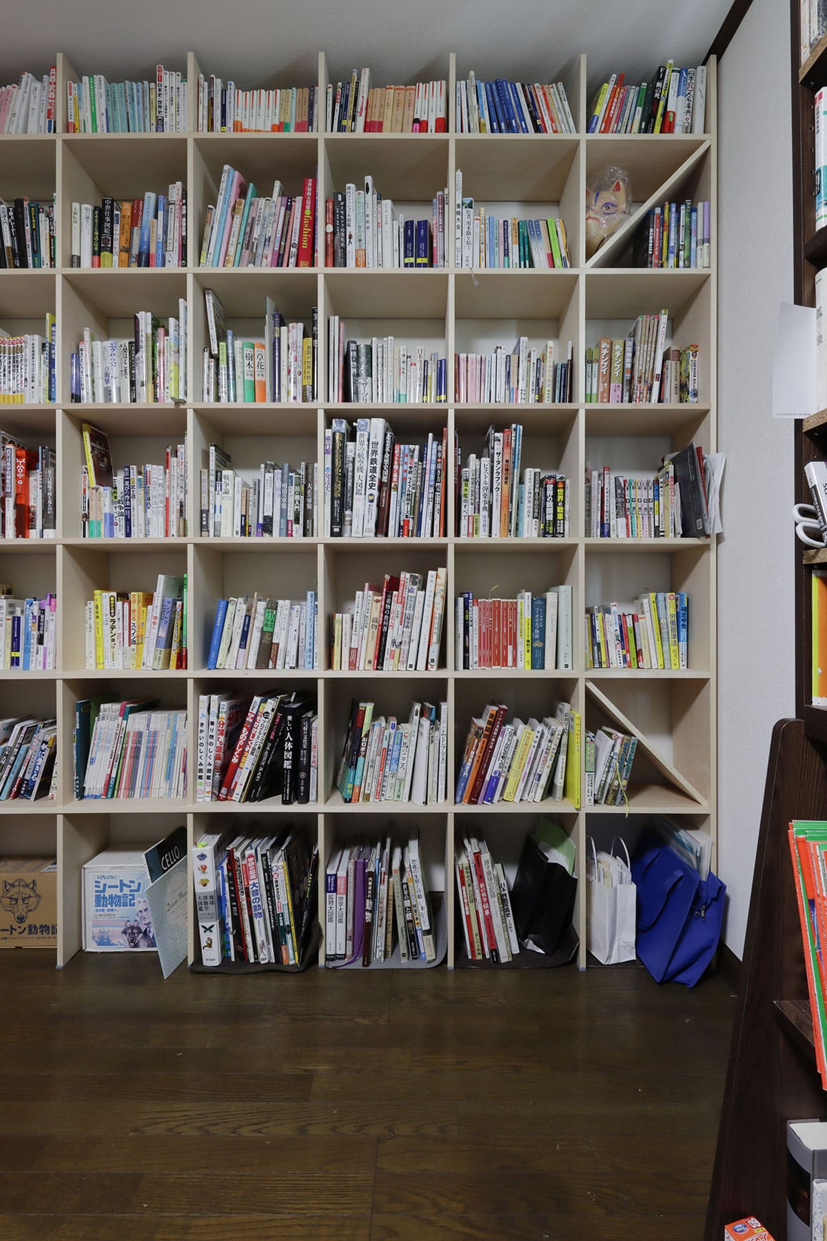 和室の本棚 - Shelf 壁一面の本棚 奥行250mm - マルゲリータお客様事例