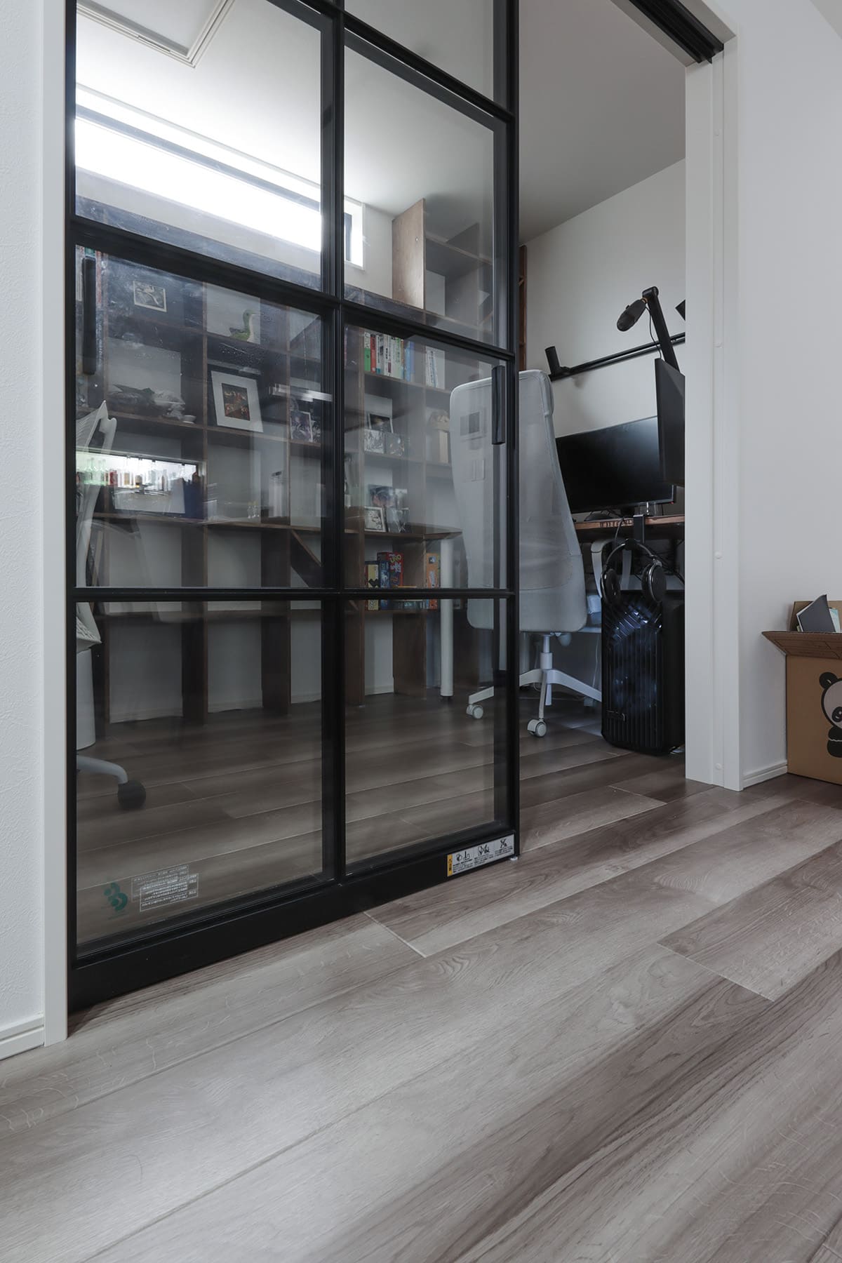 書斎の本棚 - Shelf 壁一面の本棚 奥行250mm - マルゲリータお客様事例