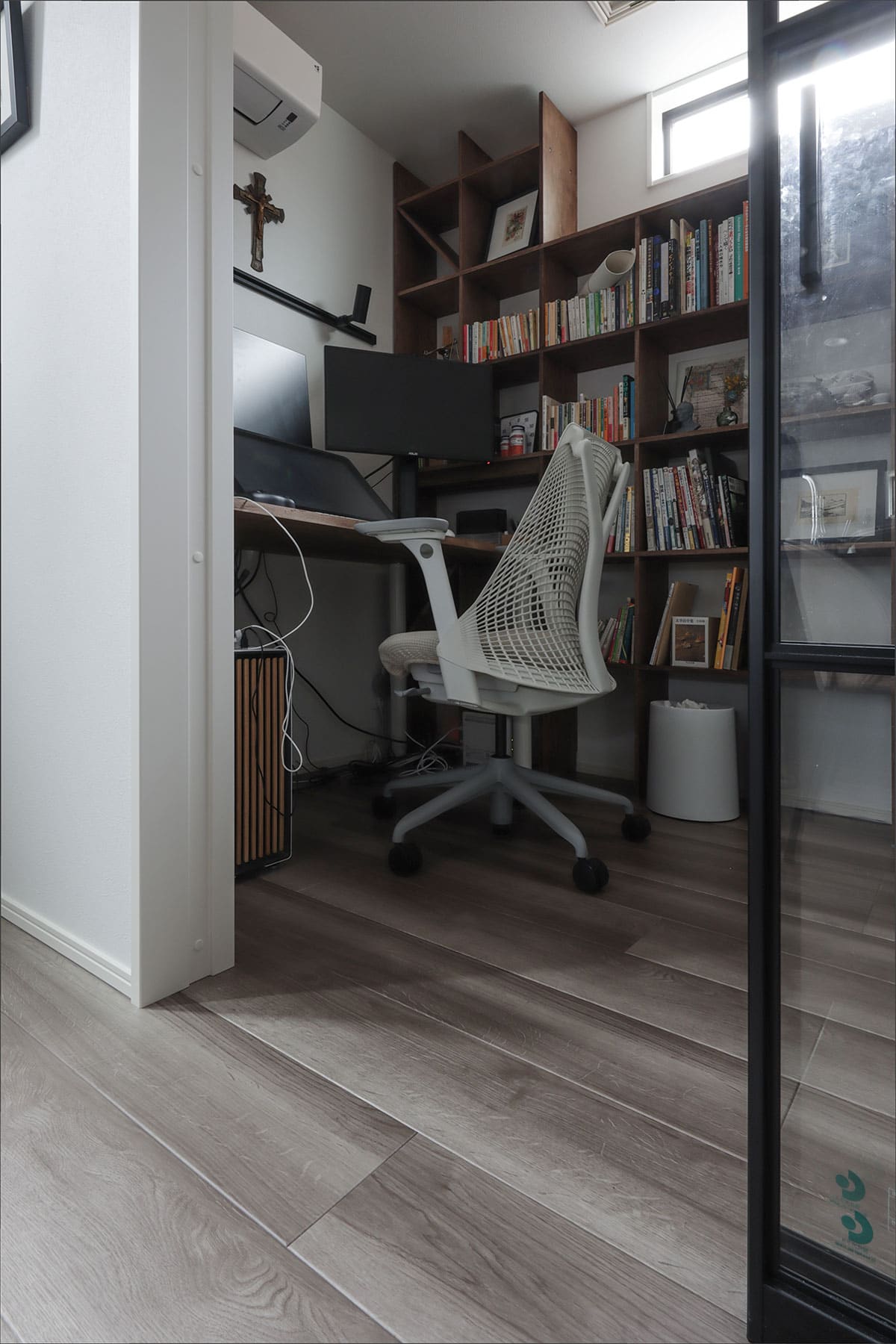 書斎の本棚 - Shelf 壁一面の本棚 奥行250mm - マルゲリータお客様事例