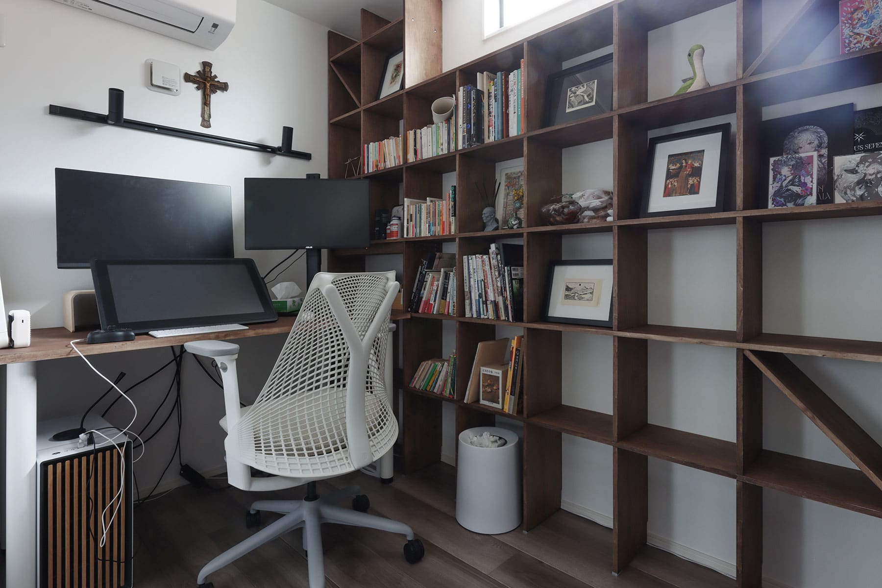 書斎の本棚 - Shelf 壁一面の本棚 奥行250mm - マルゲリータお客様事例